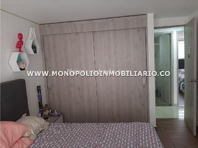 Apartamento de 3 alcobas en venta en Conquistadores, Medellín, 110 m² · foto 5 de 6