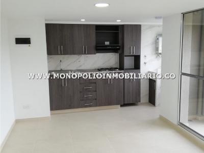 Apartamento de 3 alcobas en venta en Las Lomitas, Sabaneta, 60 m² · foto 2 de 7