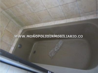 Casa de 5 alcobas en venta en El Poblado, Medellín, 400 m² · foto 14 de 19