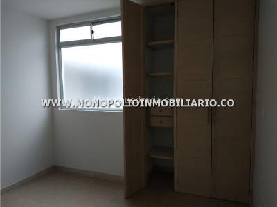 Apartamento de 3 alcobas en arriendo en Conquistadores, Medellín, 90 m² · foto 2 de 20