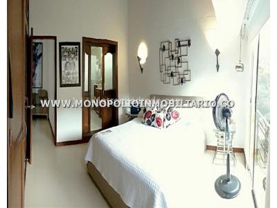 Casa de 3 alcobas en venta en Loma De Las Brujas, Envigado, 142 m² · foto 3 de 9