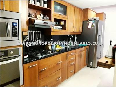 Casa de 3 alcobas en venta en Loma De Las Brujas, Envigado, 142 m² · foto 7 de 9