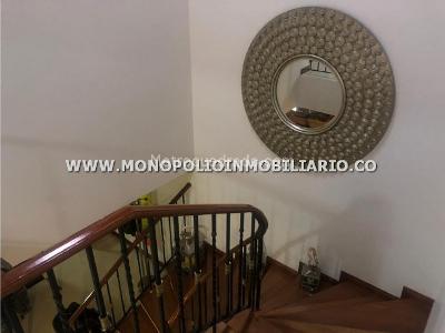 Casa de 3 alcobas en venta en La Calera, Medellín, 380 m² · foto 18 de 20