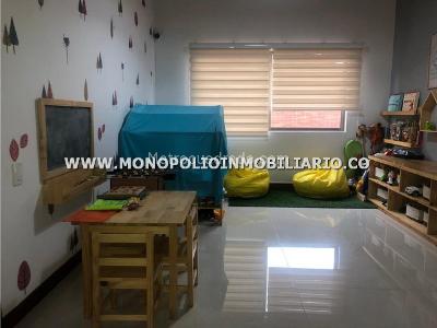 Casa de 3 alcobas en venta en La Calera, Medellín, 380 m² · foto 19 de 20