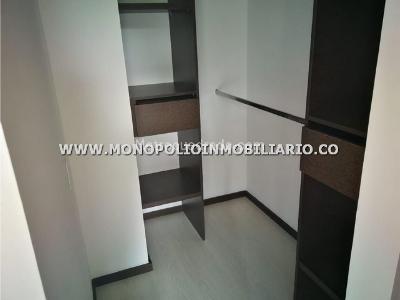 Apartamento de 1 alcoba en venta en Los Alcazares, Sabaneta, 162 m² · foto 2 de 20
