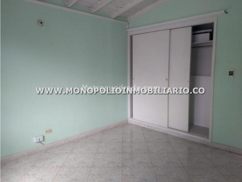 Large 3BR House in Belen Rosales - 2