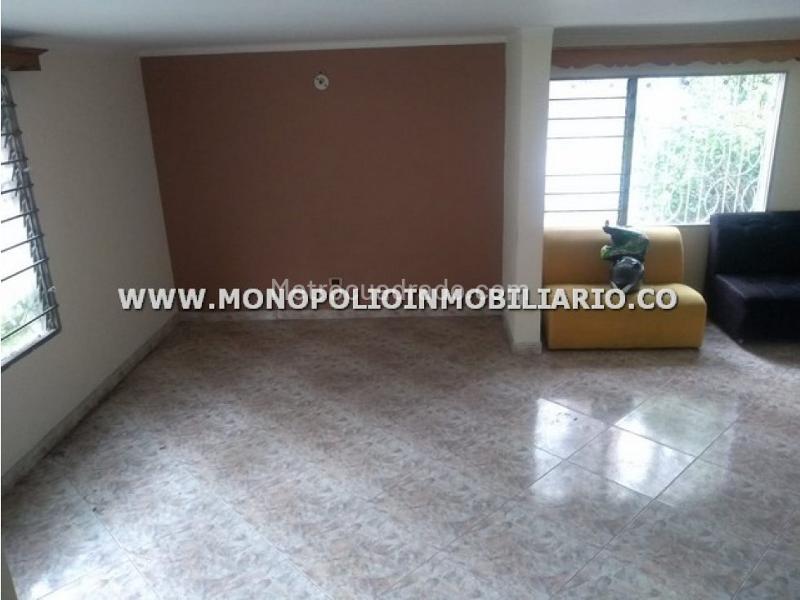 Large 3BR House in Belen Rosales - 4