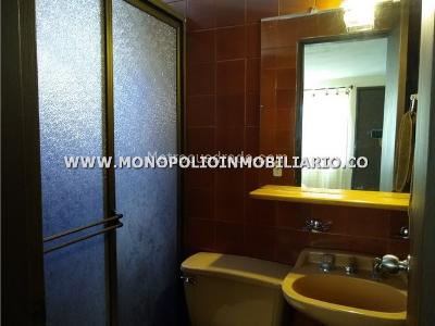 Apartamento de 3 alcobas en venta en Bombona, Medellín, 75 m² · foto 16 de 20