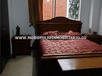 Casa de 3 alcobas en venta en El Diamante, Medellín, 147 m² · foto 7 de 8