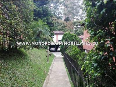 Casa de 4 alcobas en venta en El Tesoro, Medellín, 201 m² · foto 15 de 19