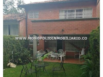 Casa de 4 alcobas en venta en El Tesoro, Medellín, 201 m² · foto 7 de 19