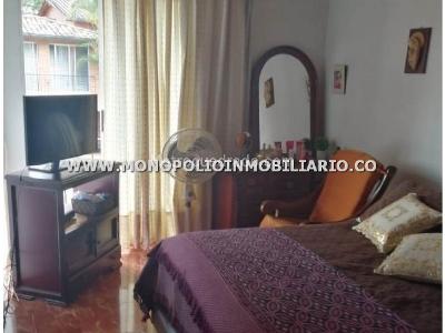 Casa de 4 alcobas en venta en El Tesoro, Medellín, 201 m² · foto 9 de 19