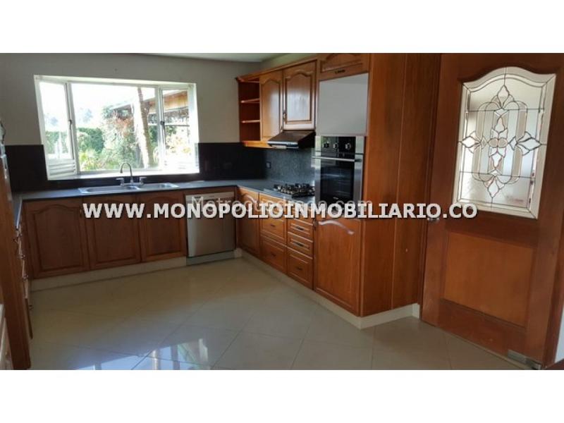 Unfurnished 5BR House in Altos del Poblado (Unit) - 3