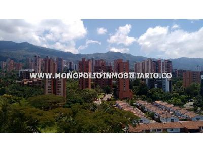Apartamento de 1 alcoba en arriendo en Los Balsos, Medellín, 68 m² · foto 7 de 11