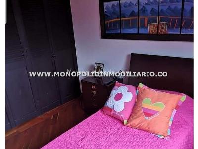 Casa de 3 alcobas en arriendo en El Chocho, Envigado, 220 m² · foto 15 de 20