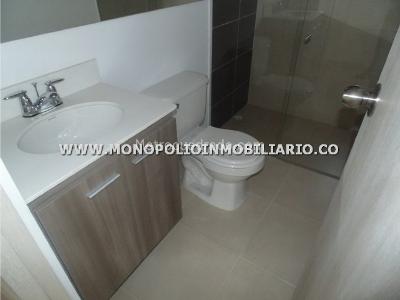 Apartamento de 3 alcobas en venta en Prados De Sabaneta, Sabaneta, 65 m² · foto 4 de 9
