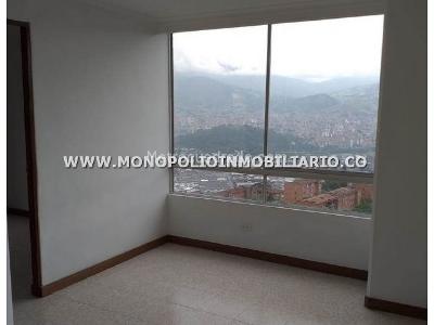 Apartamento de 2 alcobas en venta en Loma Del Indio, Medellín, 64 m² · foto 11 de 20
