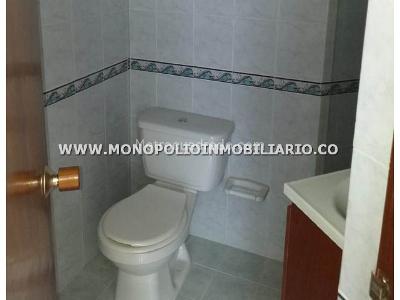 Apartamento de 2 alcobas en venta en Loma Del Indio, Medellín, 64 m² · foto 14 de 20
