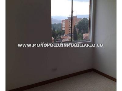 Apartamento de 2 alcobas en venta en Loma Del Indio, Medellín, 64 m² · foto 4 de 20