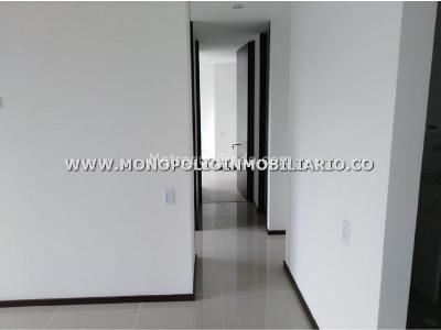 Apartamento de 2 alcobas en venta en Los Alcazares, Sabaneta, 76 m² · foto 2 de 10