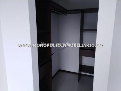 Apartamento de 2 alcobas en venta en Los Alcazares, Sabaneta, 76 m² · foto 4 de 10