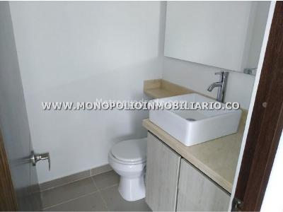 Apartamento de 2 alcobas en venta en Los Alcazares, Sabaneta, 76 m² · foto 9 de 10