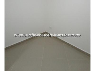 Apartamento de 3 alcobas en venta en Santa Ana, Sabaneta, 67 m² · foto 2 de 20