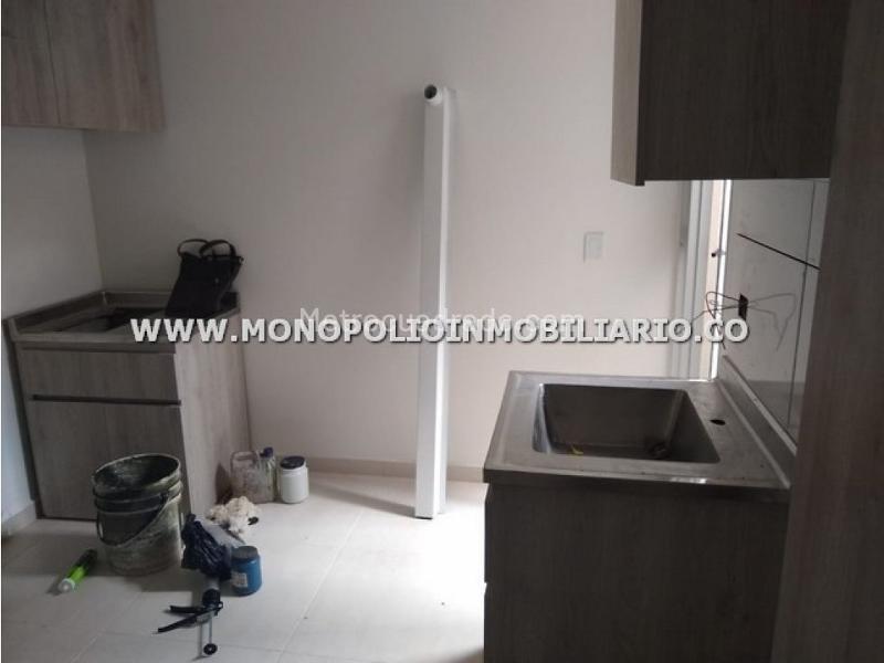 Apartaestudio Tipo Loft Amoblado de 1 Alcoba en Laureles (Sin Muebles) - 3