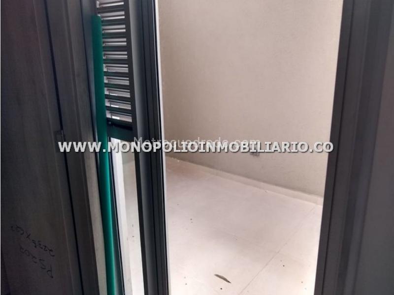 Apartaestudio Tipo Loft Amoblado de 1 Alcoba en Laureles (Sin Muebles) - 8