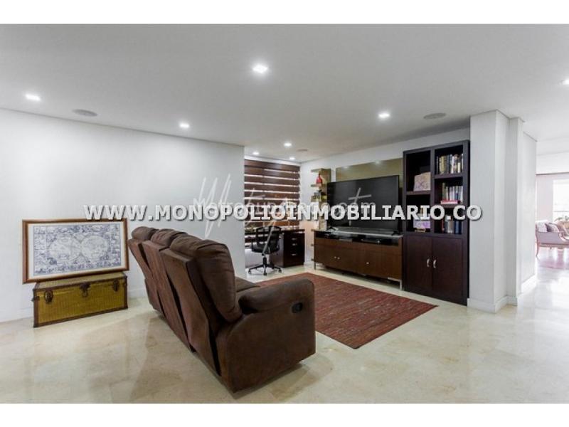 Beautiful 4BR Apartment in Los Balsos - 4