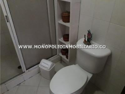 Casa de 4 alcobas en arriendo en Manila, Medellín, 110 m² · foto 4 de 8
