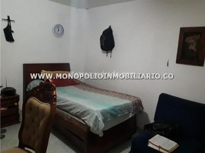 Casa de 4 alcobas en arriendo en Manila, Medellín, 110 m² · foto 6 de 8