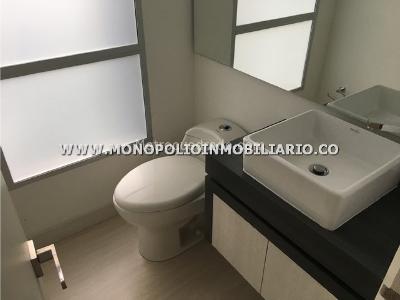 Apartamento de 3 alcobas en arriendo en El Castillo, Medellín, 192 m² · foto 12 de 14