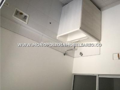 Apartamento de 3 alcobas en arriendo en El Castillo, Medellín, 192 m² · foto 13 de 14