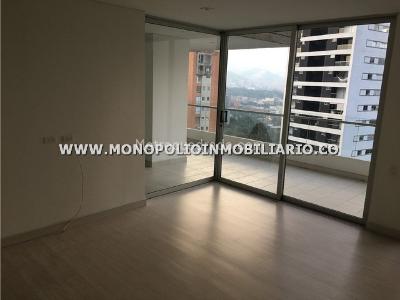 Apartamento de 3 alcobas en arriendo en El Castillo, Medellín, 192 m² · foto 6 de 14