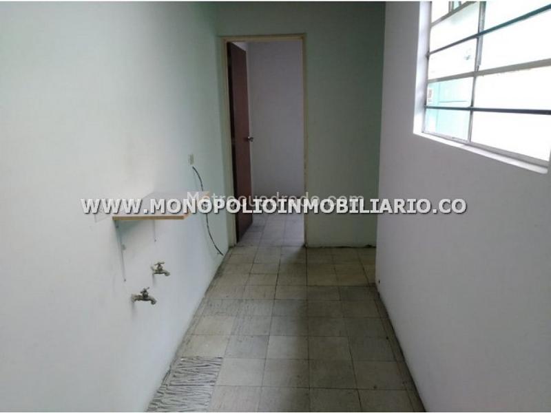 Casa Dúplex Amplia de 3 Alcobas en El Velódromo - 2