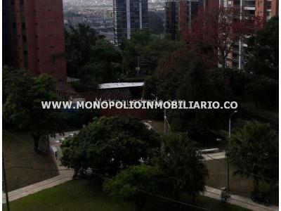 Apartamento en arriendo en Castropol, Medellín · foto 10 de 14