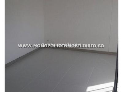 Apartamento en arriendo en Castropol, Medellín · foto 13 de 14
