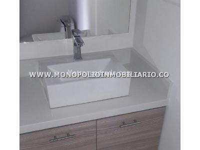 Apartamento en arriendo en Castropol, Medellín · foto 7 de 14