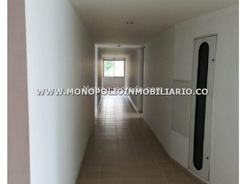 Apartamento en Arriendo, Lalinde, Medellín - 4
