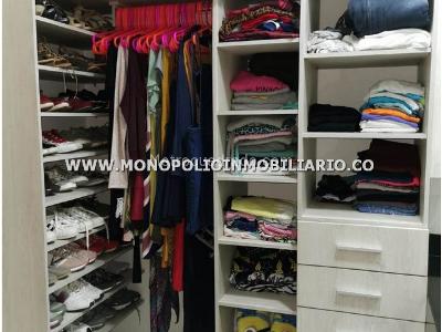 Apartamento de 1 alcoba en venta en Las Lomas, Medellín, 51 m² · foto 3 de 11