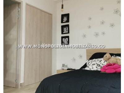 Apartamento de 1 alcoba en venta en Las Lomas, Medellín, 51 m² · foto 6 de 11
