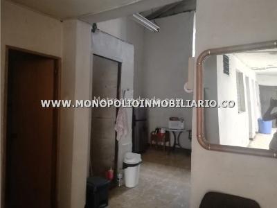 Casa de 2 alcobas en venta en Santa Monica, Medellín, 178 m² · foto 3 de 8