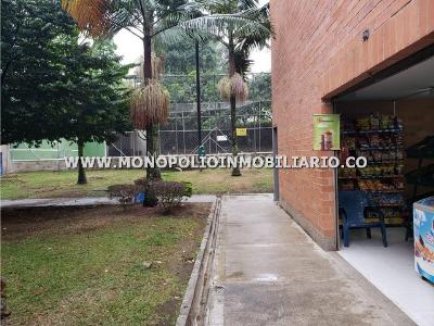 Apartamento en venta en Pilsen, Itagüí · foto 18 de 20