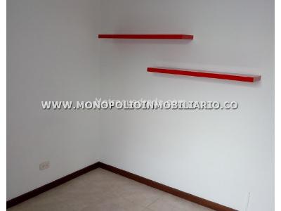 Apartamento en venta en Loma Del Barro, Envigado · foto 3 de 10