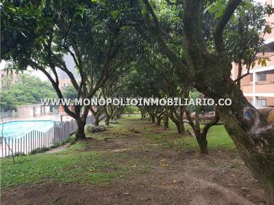 Apartamento en venta en Pilsen, Itagüí · foto 10 de 20
