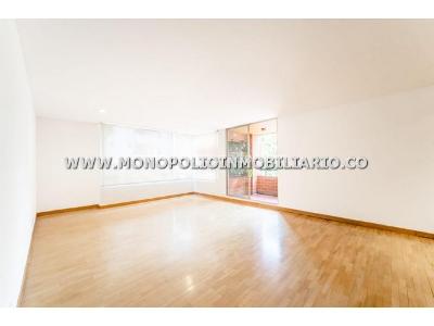 Apartamento de 2 alcobas en venta en Las Lomas, Medellín, 130 m² · foto 2 de 11