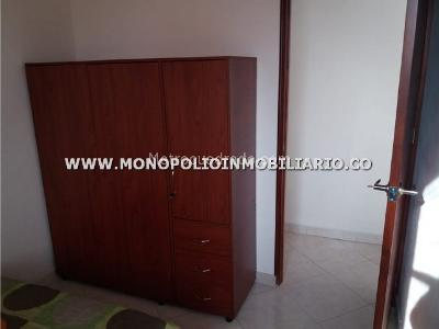 Apartamento de 2 alcobas en arriendo en Loma Del Indio, Medellín, 60 m² · foto 2 de 8