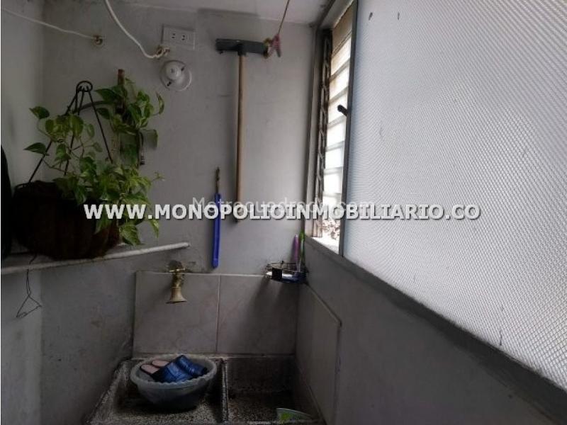 Apartamento Amplio de 3 Alcobas en Santa Lucía (120 m²) - 6