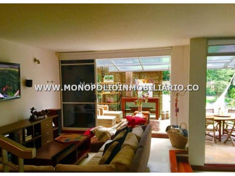 Casa Familiar sin Muebles de 3 Alcobas en Los Balsos (El Poblado)